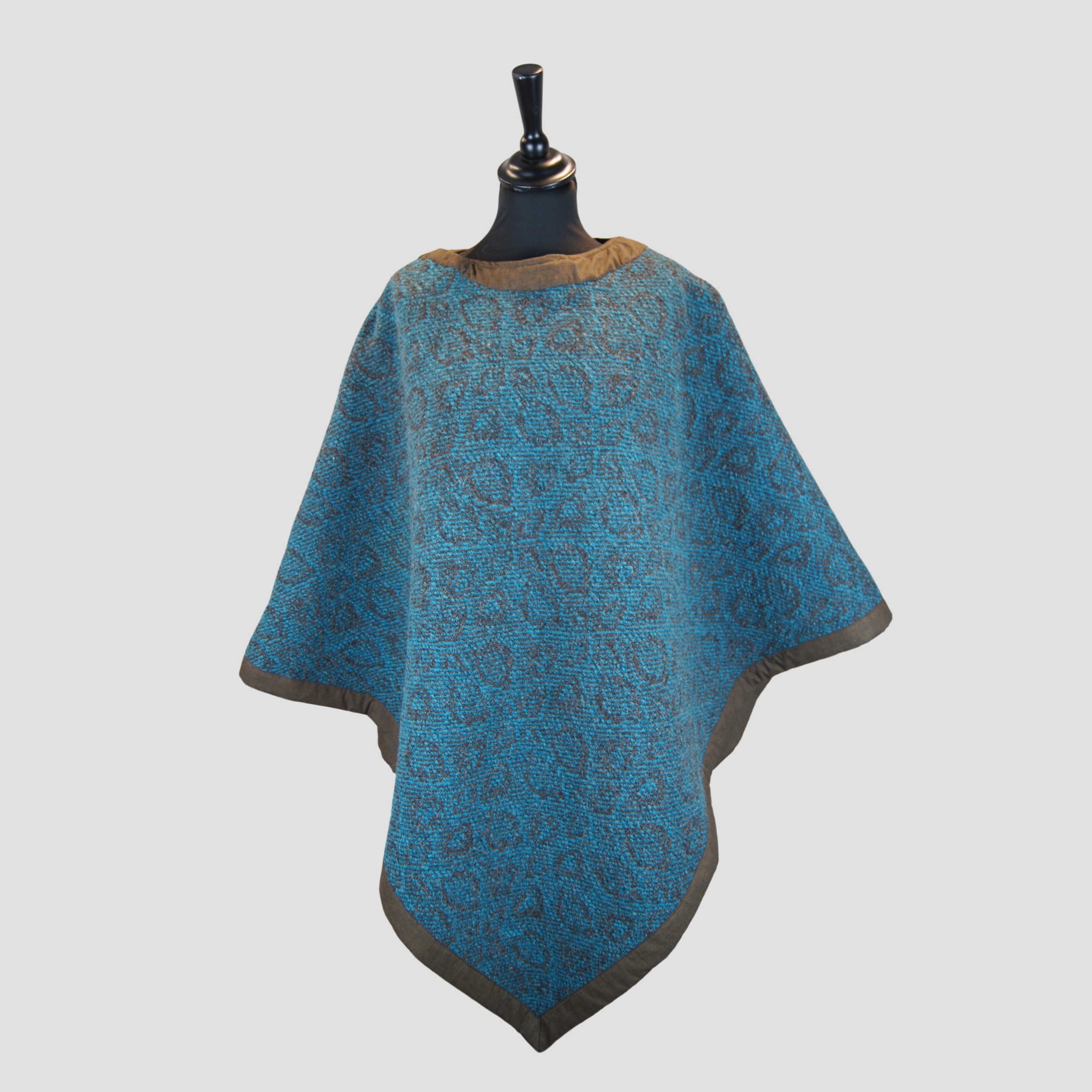 節約 Tweed cape / feuille Women's Donegal Tweed Cape with